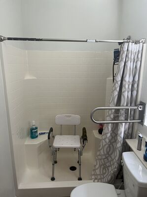 Before & After Walk -In Tub Conversion in Phoenix, AZ (1)